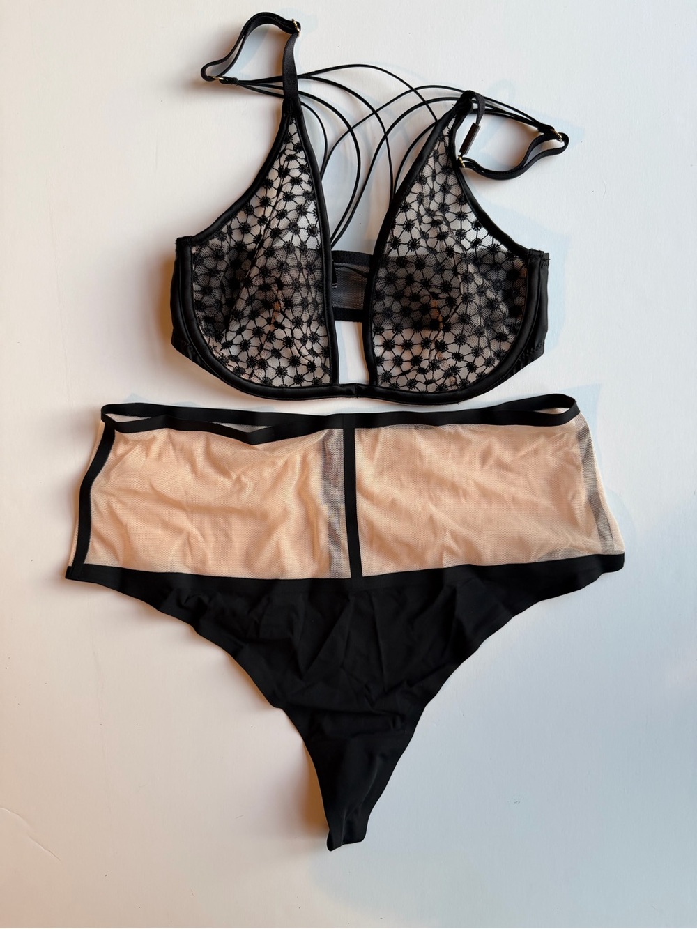 NWT Victoria's Secret Black & Nude Lace Mesh Bralette Set with High Waist Panty